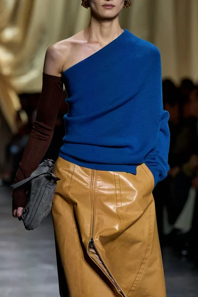 Look 51